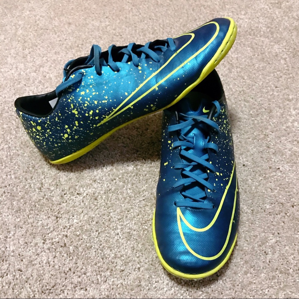 Nike Mercurial Victory V Soccer Shoes - 9 Mens